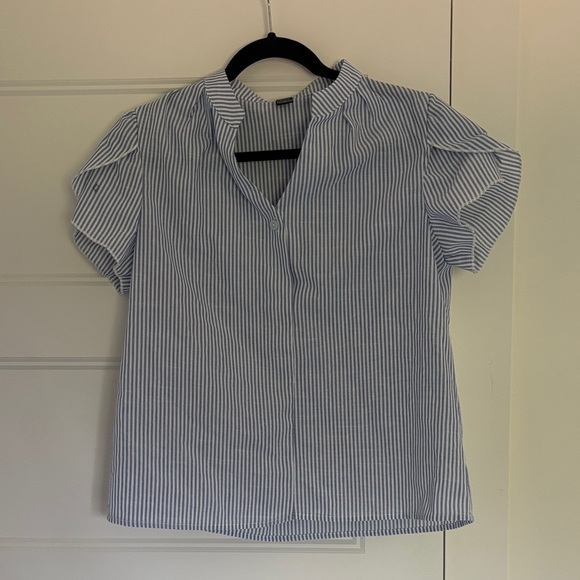 EMERY ROSE Blue & White Striped V-Neck Ruffle Sleeve Women's Blouse - Picture 3 of 9